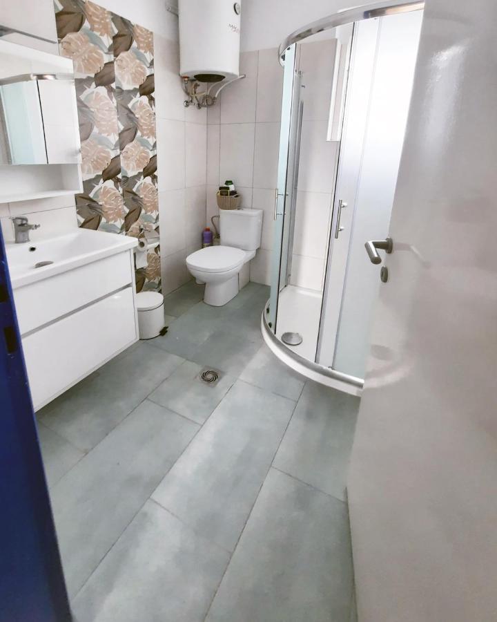 Melina Apartments Nikíti Eksteriør bilde