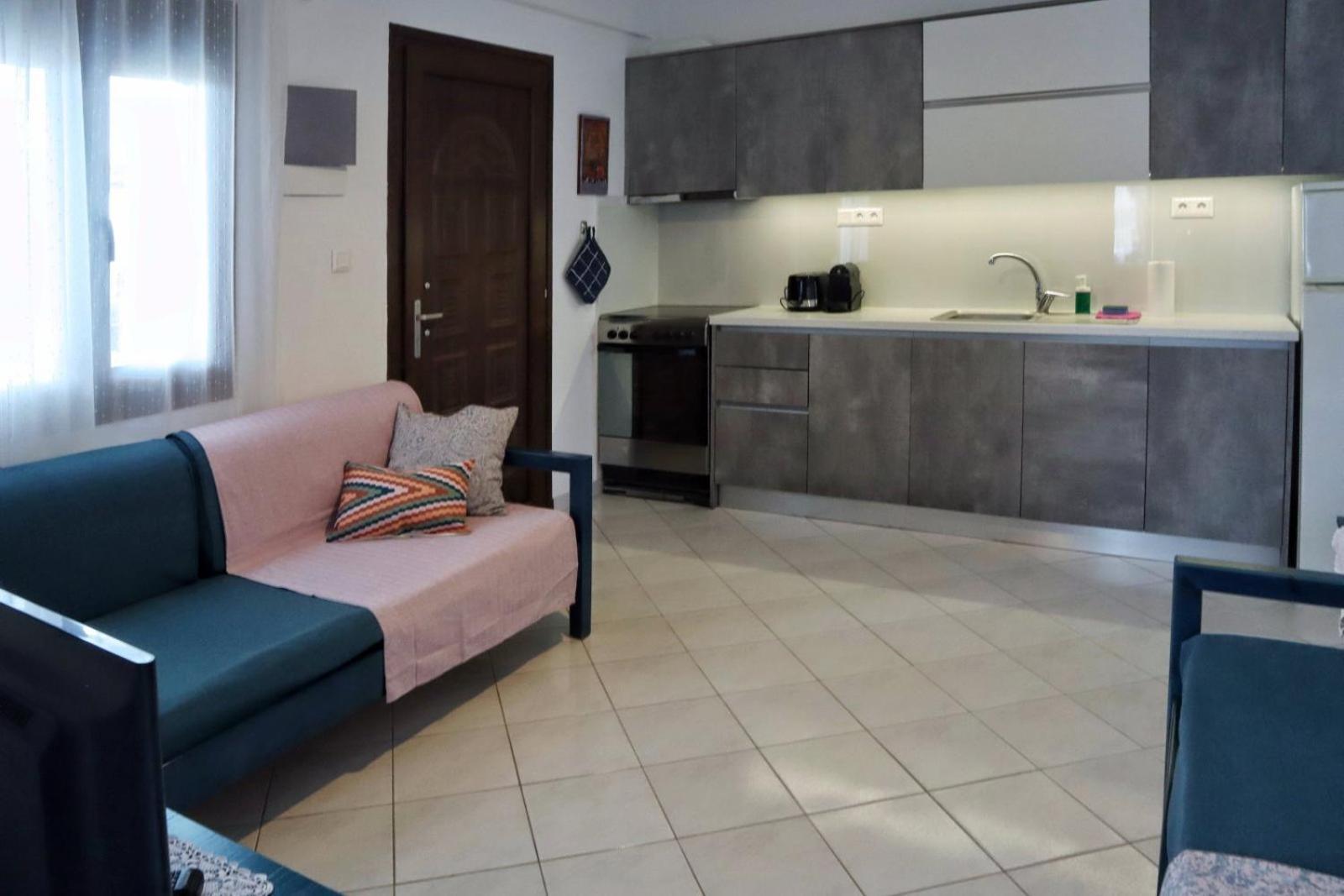 Melina Apartments Nikíti Eksteriør bilde